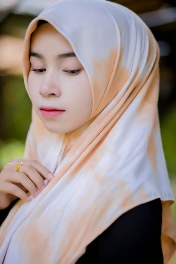 ผ้ามัดสีมายา ผลิตจากสีดินธรรมชาติ ตรา วิสาหกิจชุมชนผ้ามัดย้อมสีมายา
