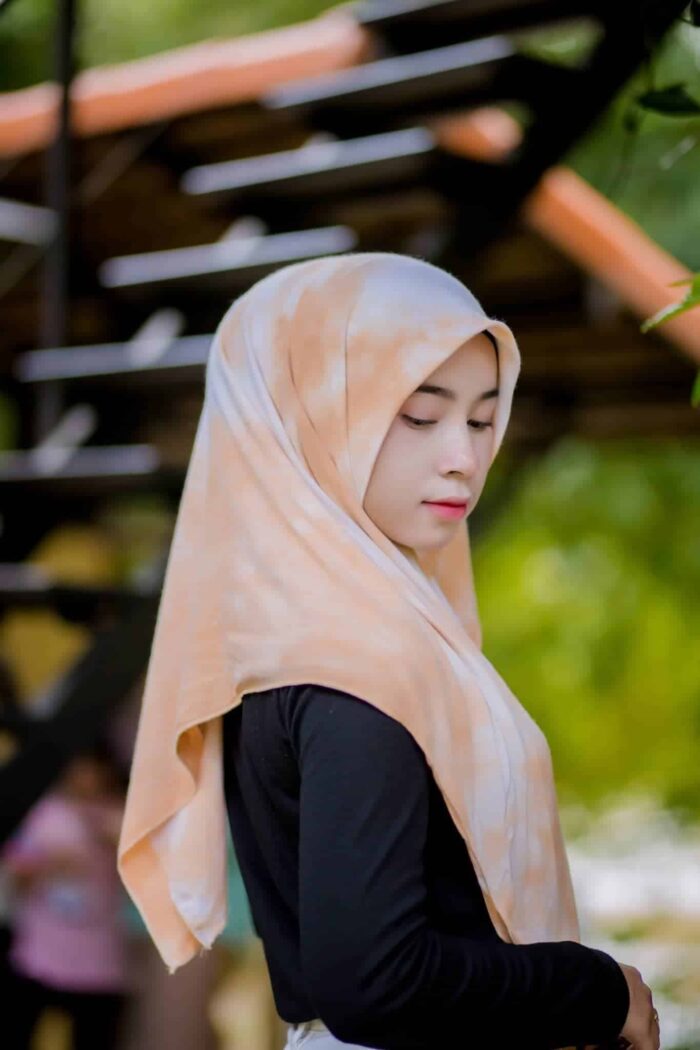 ผ้ามัดสีมายา ผลิตจากสีดินธรรมชาติ ตรา วิสาหกิจชุมชนผ้ามัดย้อมสีมายา - รูปภาพ 2