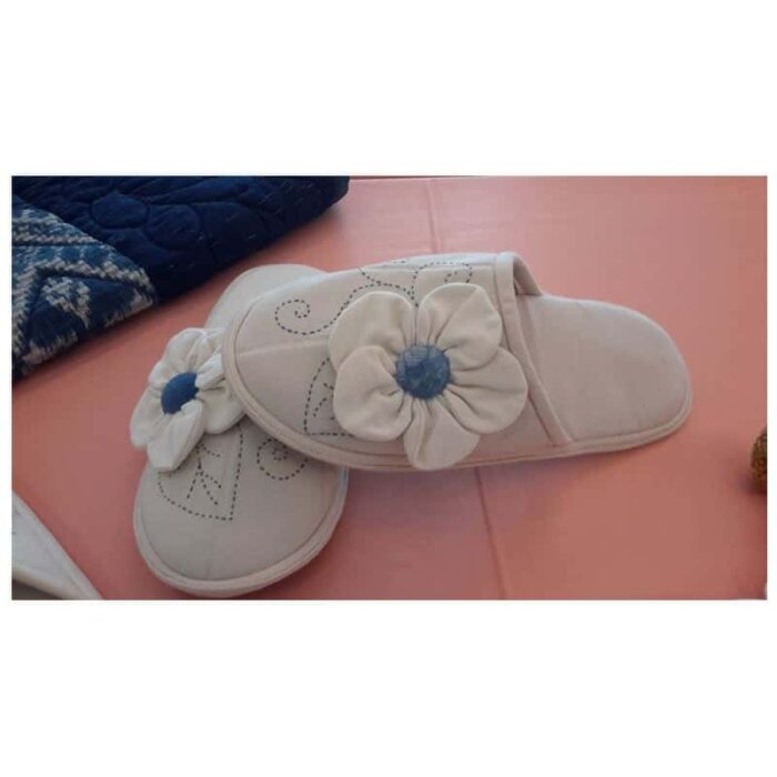 รองเท้าใส่ในบ้าน ผ้าด้นมือ ตรา U-Thong Quilts